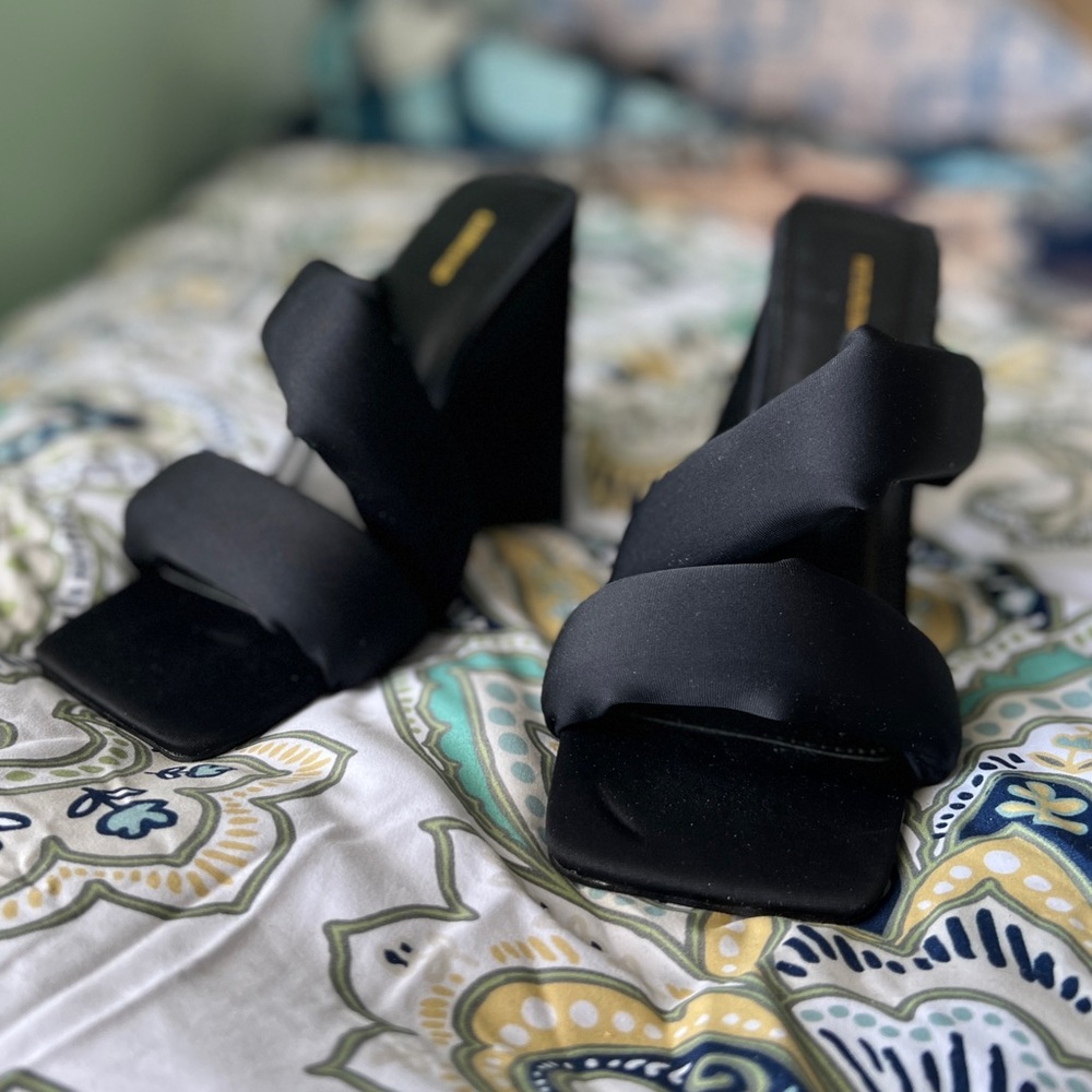 Pretty Little Thing Black Double Strap Triangle Heeled Mules